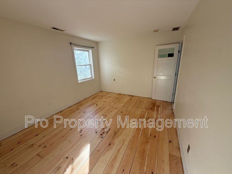 500 Nonnewaug Rd #2 - Photo 5 of 10