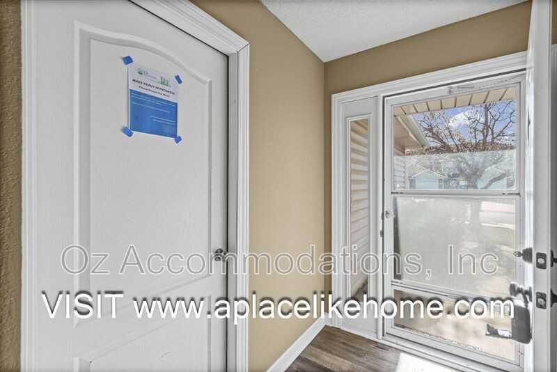 803 Sw Imperial Ln - Photo 5 of 34