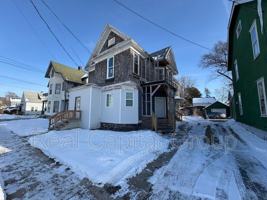 featured image of 340 N Main St #1