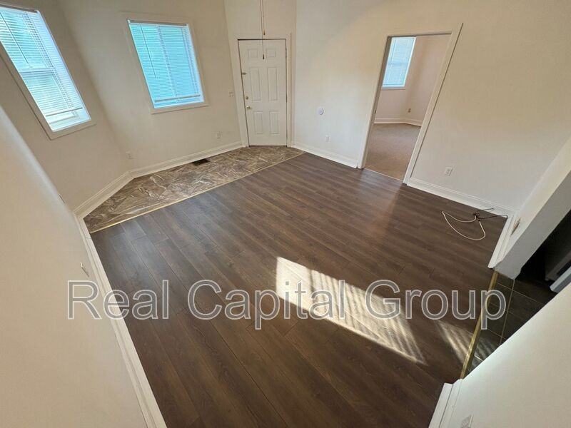 340 N Main St #1 - Photo 3 of 7