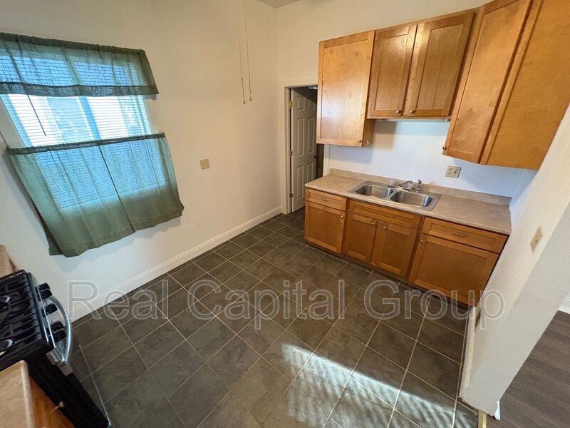 340 N Main St #1 - Photo 5 of 7