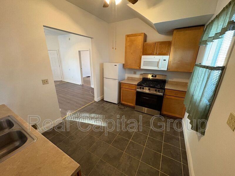 340 N Main St #1 - Photo 6 of 7