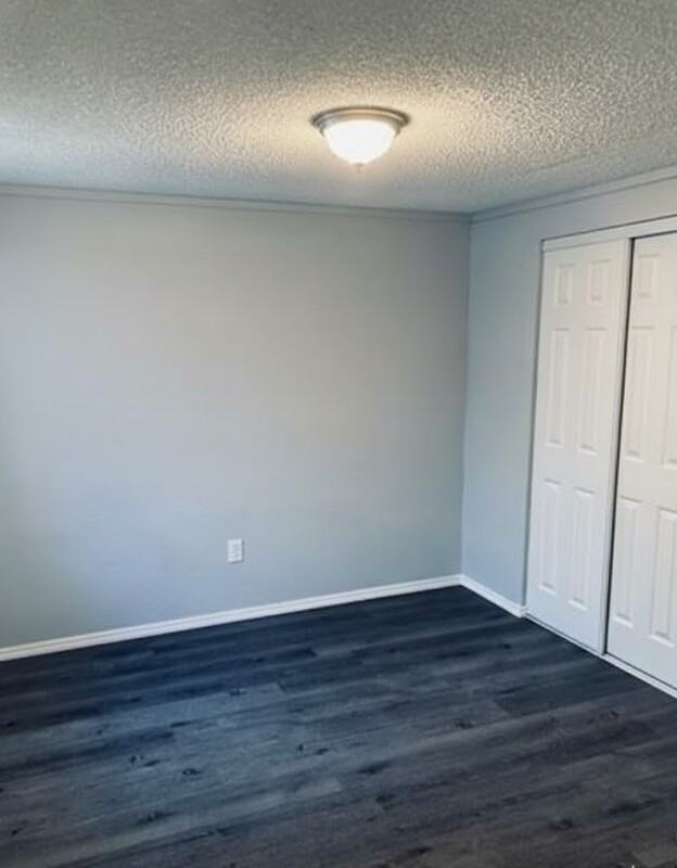 5024 Emerson Ave S - Photo 5 of 19