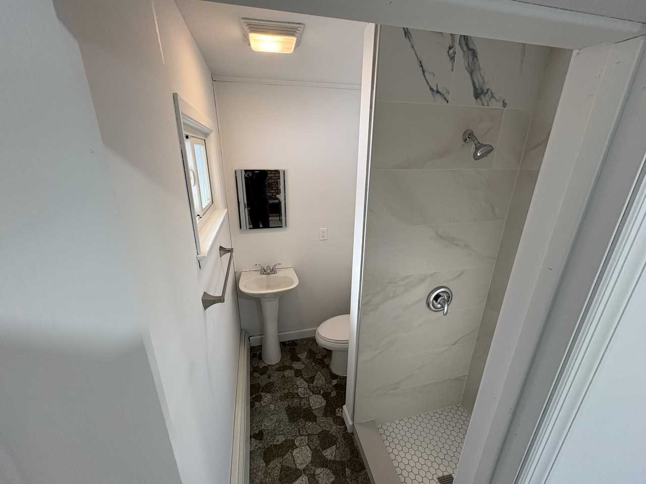 5494 Express Drive South - Photo 2 of 6