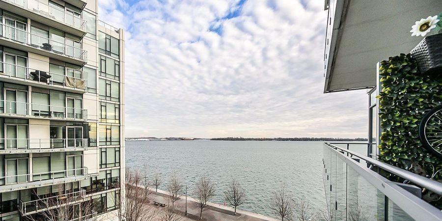 29 Queens Quay East - Photo 2 of 16