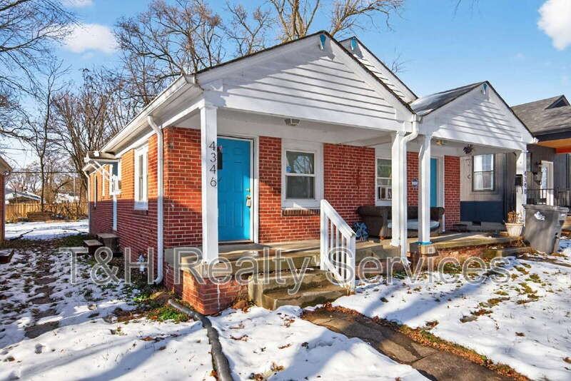 4346 Crittenden Ave - Photo 3 of 26