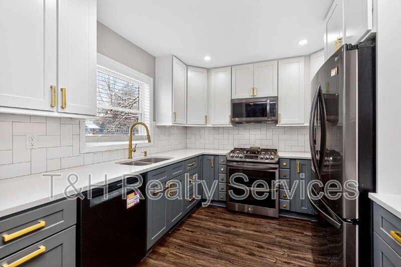 6414 Broadway St - Photo 6 of 34