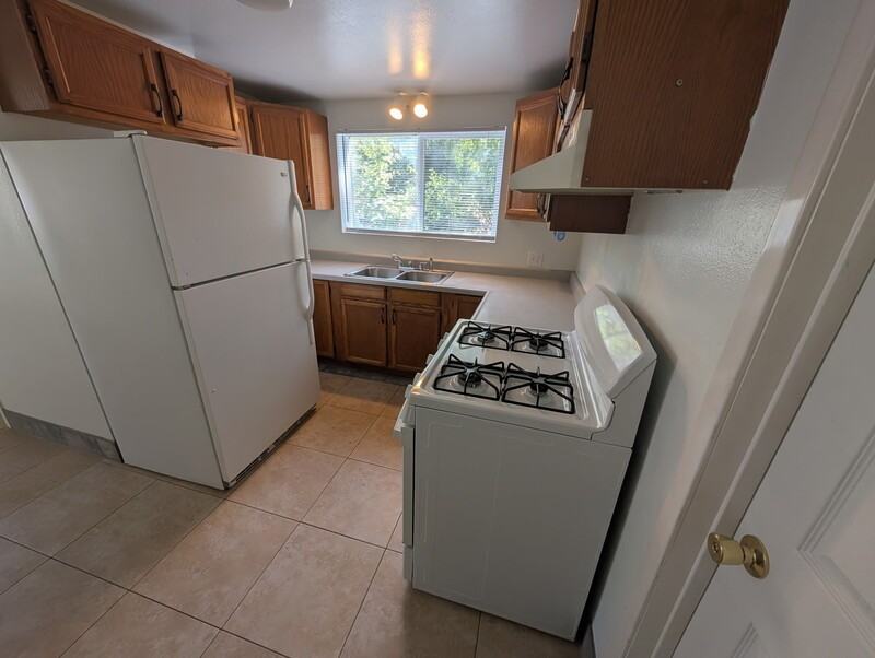 333 S Old Pacific Hwy #5 - Photo 4 of 11