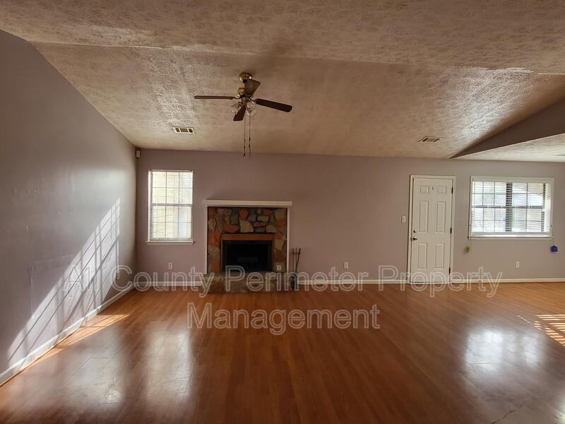 339 Cheryl Ct - Photo 2 of 17