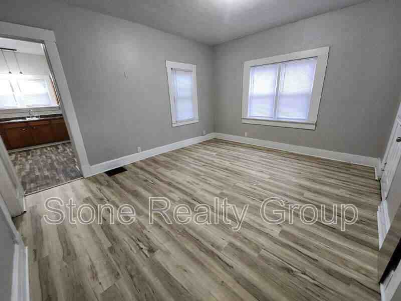 1207 N 15th St - Photo 2 of 8