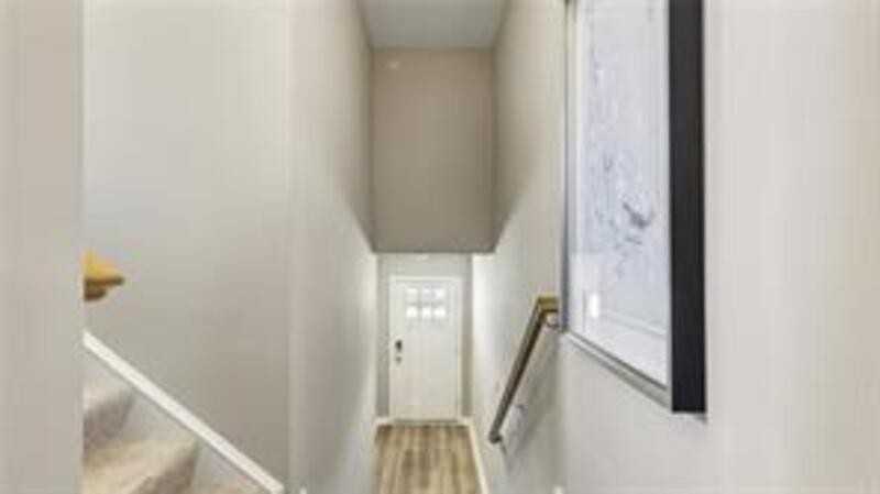 305 Gable Ct - Photo 3 of 10