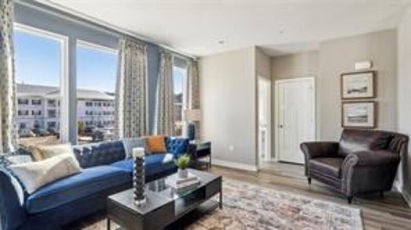 305 Gable Ct - Photo 7 of 10