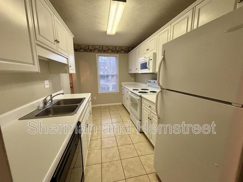 802 Fripp Ct - Photo 6 of 17