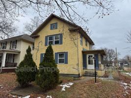 featured image of 2927 Hoagland Ave