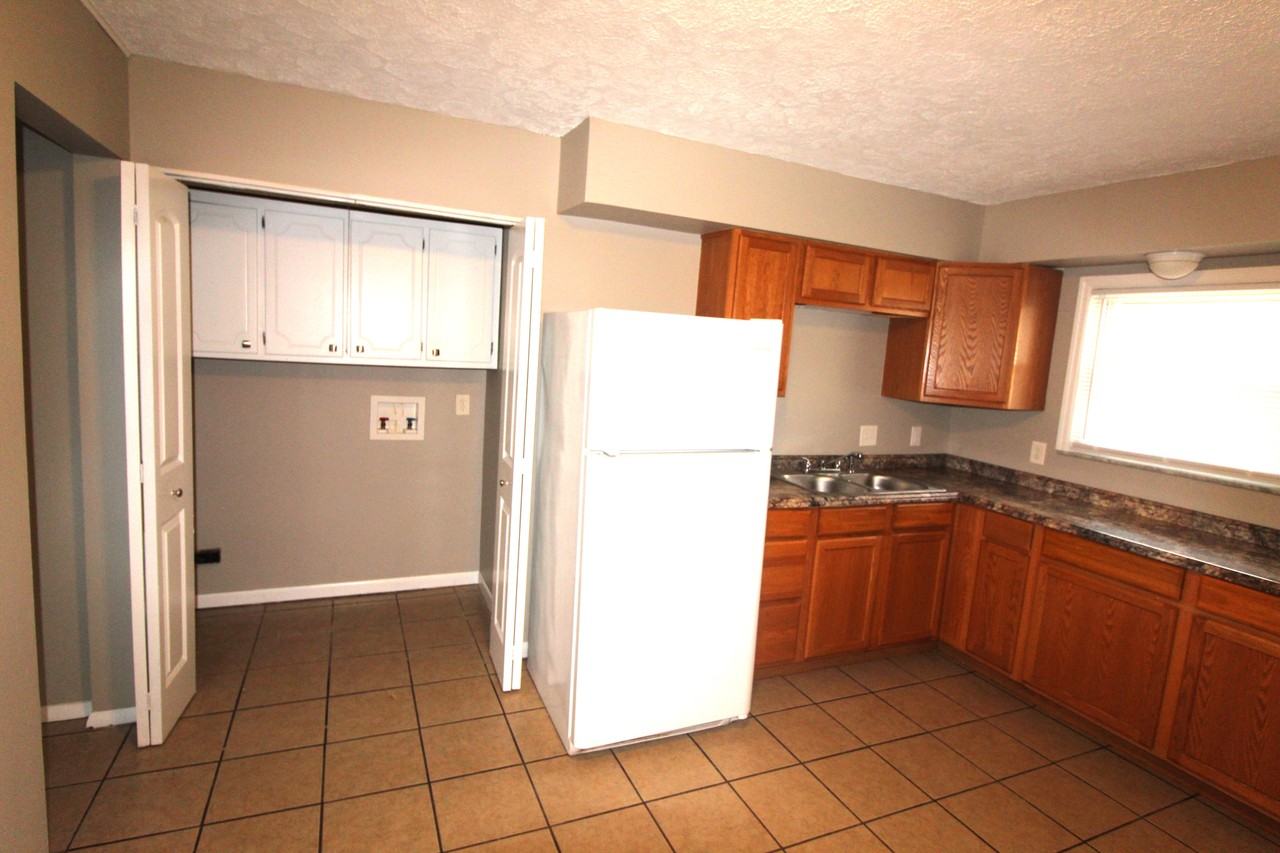 3892 Beechton Road - Photo 4 of 17