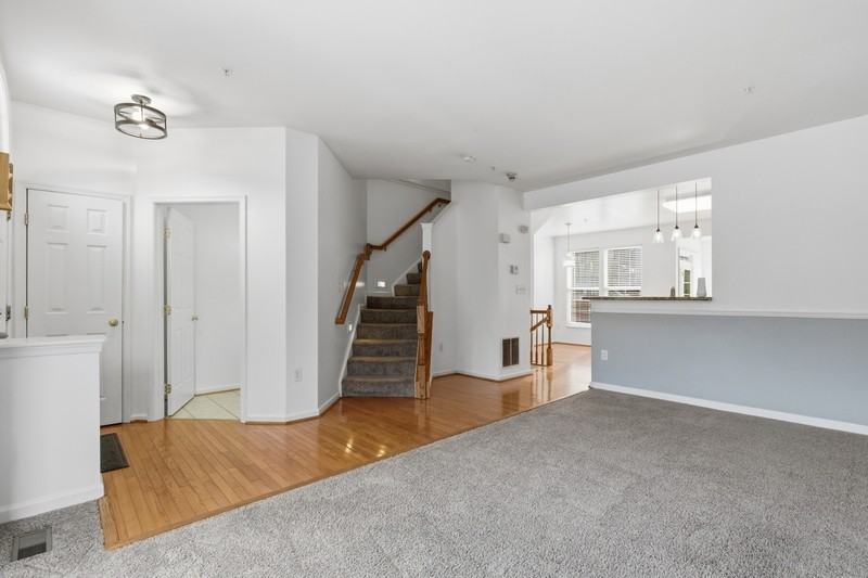 7402 Serenade Cir - Photo 2 of 23