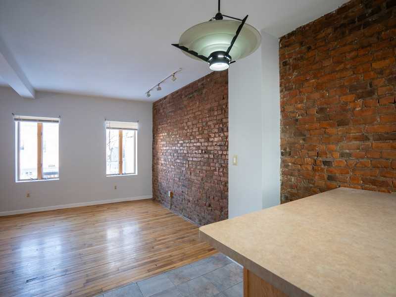 355 Hudson Ave - Photo 5 of 21