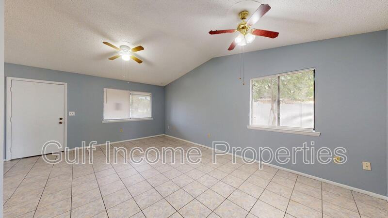 709 45th St E - Photo 7 of 18