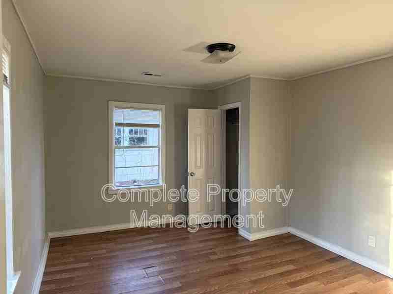 1152 14th Pl Sw - Photo 5 of 10