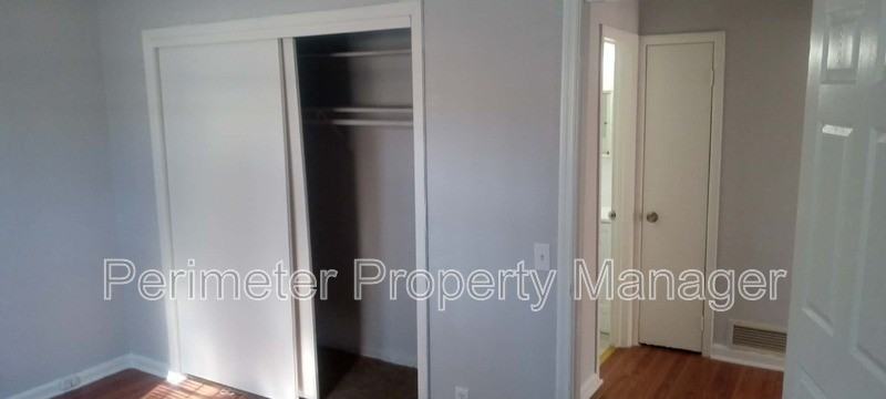 9306 Gibson Ave - Photo 2 of 11