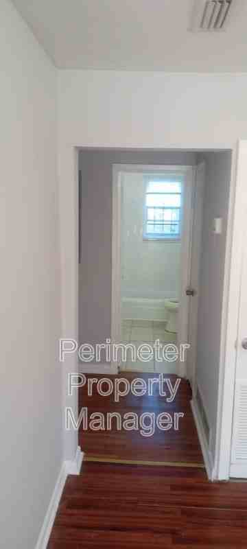 9306 Gibson Ave - Photo 7 of 11