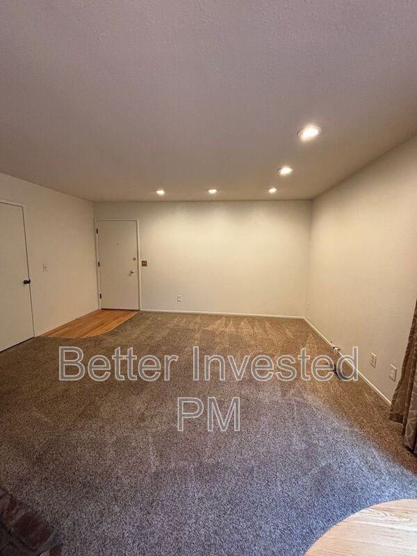 1912 Cooper Dr - Photo 3 of 19