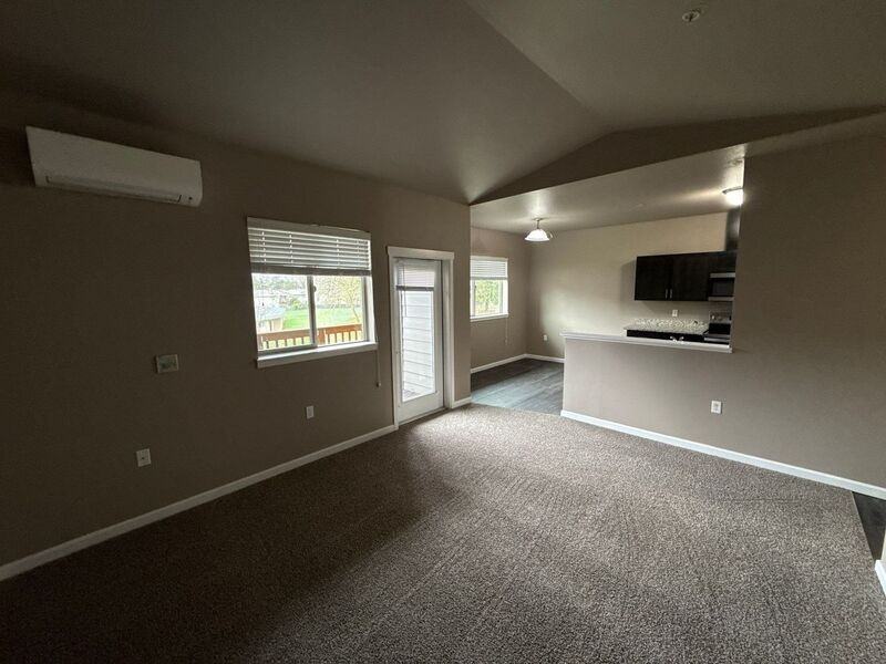 4261 Hawthorne Ave Ne Salem Or #319 - Photo 3 of 42