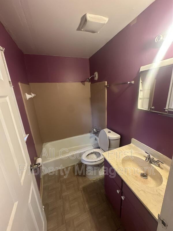 428 Rays Rd #428RAYRD - Photo 4 of 10