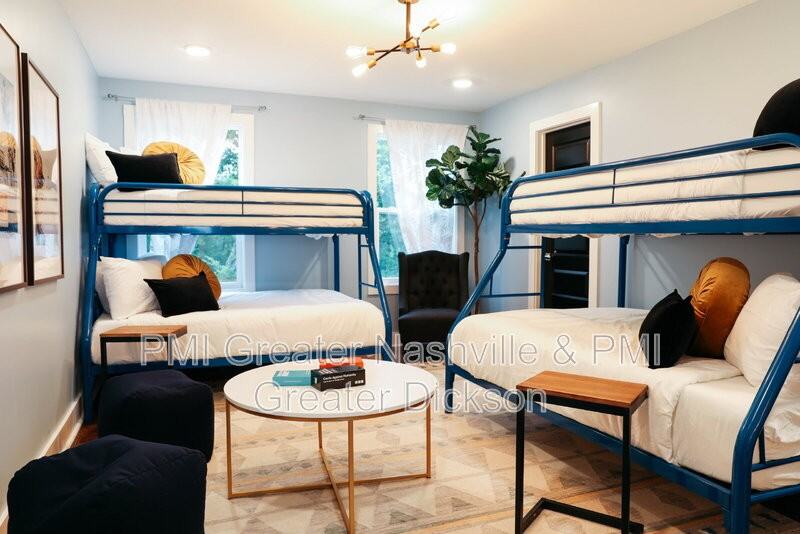 11 N Hill St #A - Photo 3 of 32