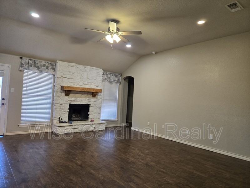 4924 Harvard Dr - Photo 7 of 21