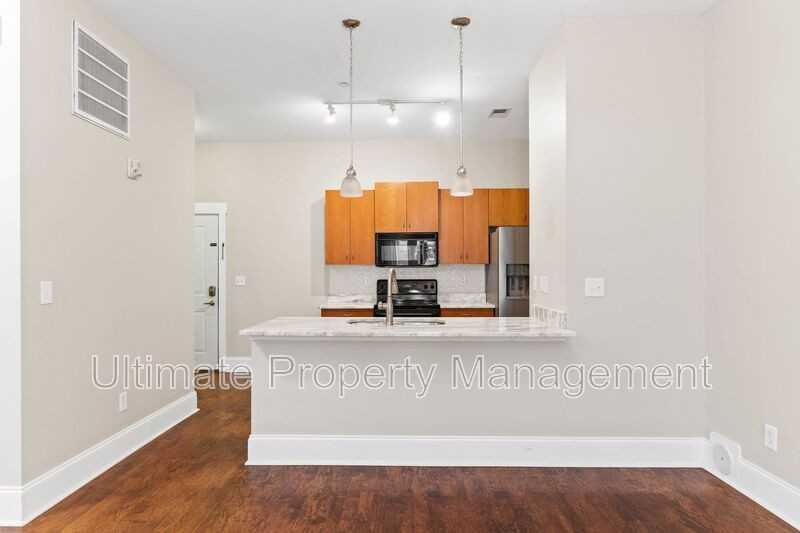 709 N 4th St #203 - Photo 7 of 18