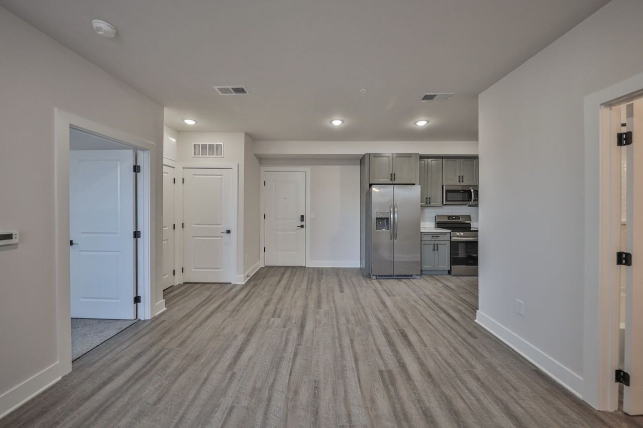 HH Bangor Block - Photo 2 of 50