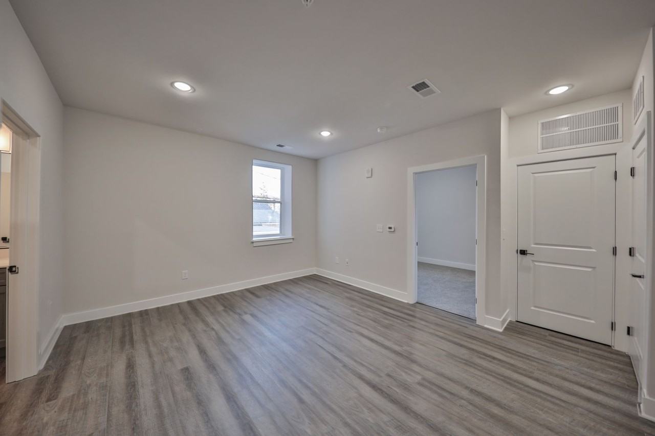 HH Bangor Block - Photo 3 of 50