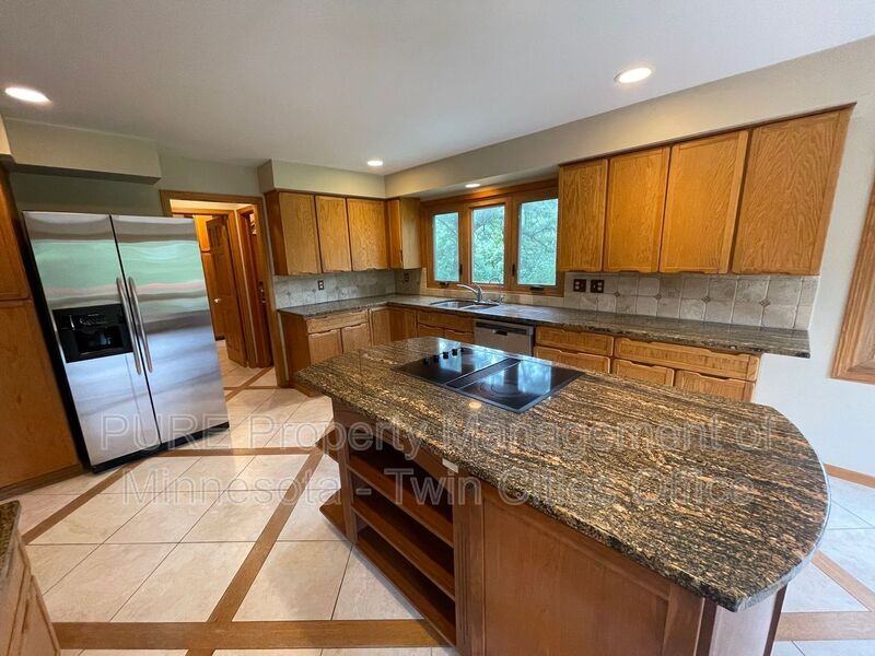 4432 Woodlane Dr - Photo 4 of 29