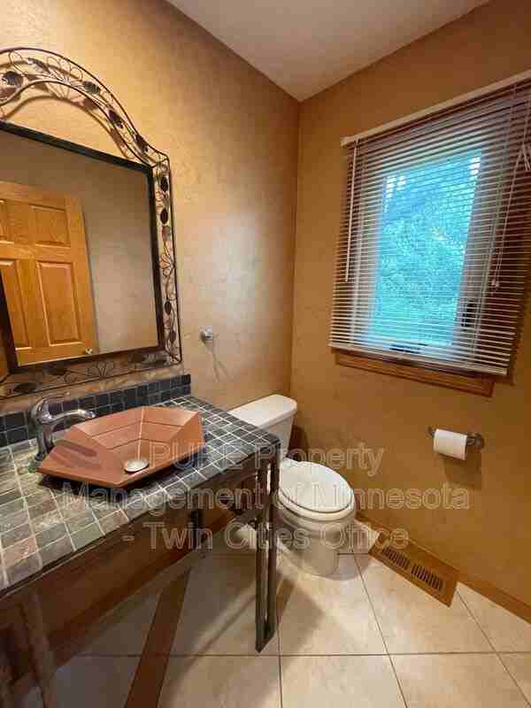 4432 Woodlane Dr - Photo 7 of 29