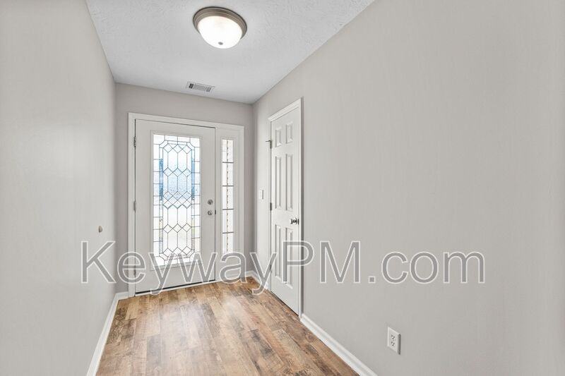 110 Fox Haven Dr - Photo 5 of 28