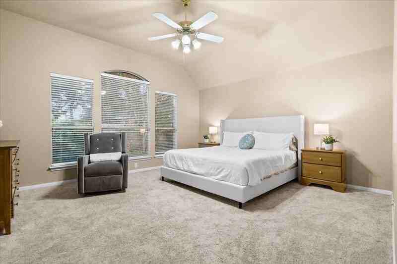 920 Savanna Ln - Photo 5 of 50