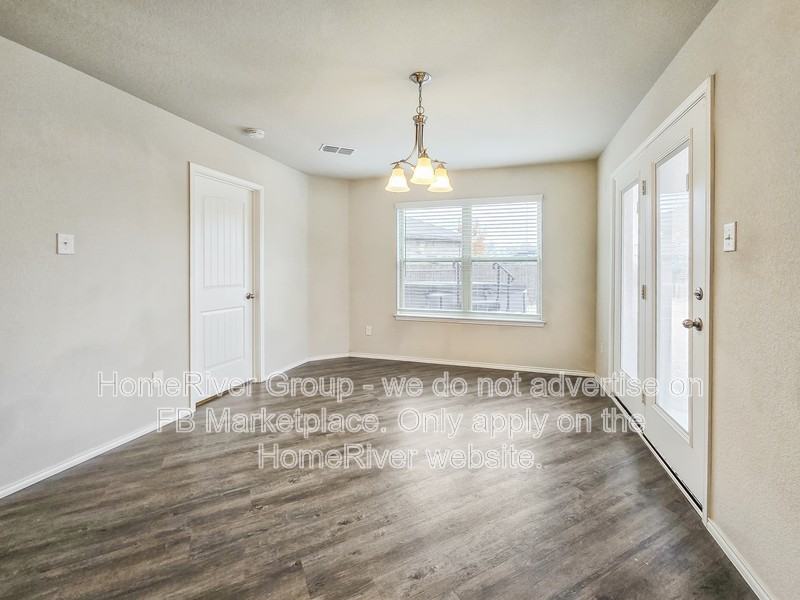 6348 Sloop St - Photo 4 of 21