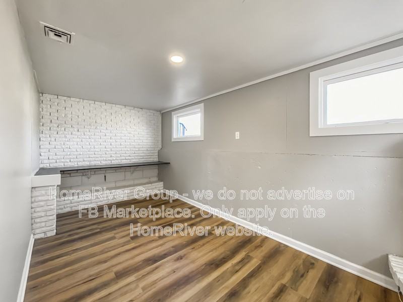 505 Ne Short St - Photo 6 of 19