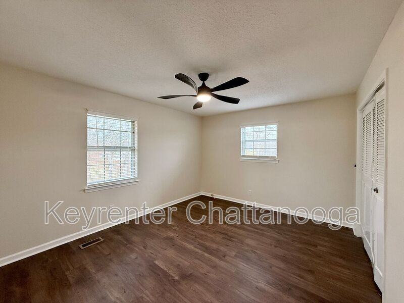 8225 Cavan Cir - Photo 6 of 12