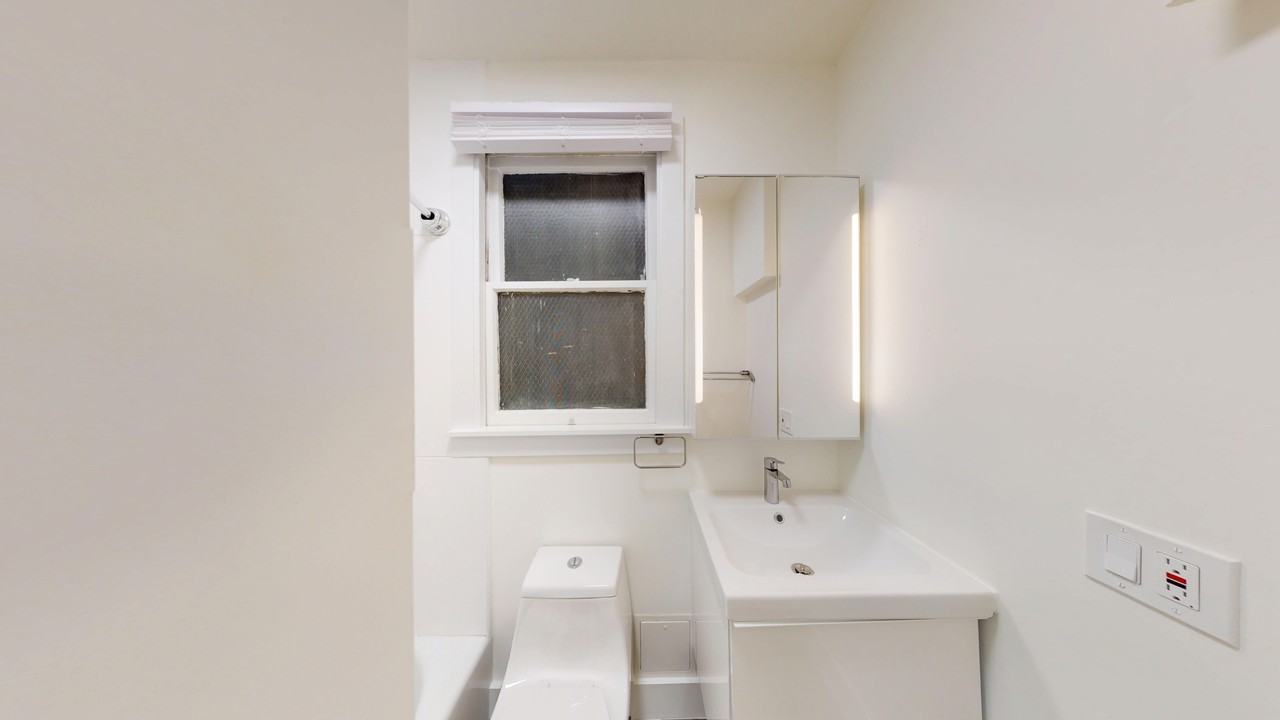 530 Stockton Street - Photo 4 of 50