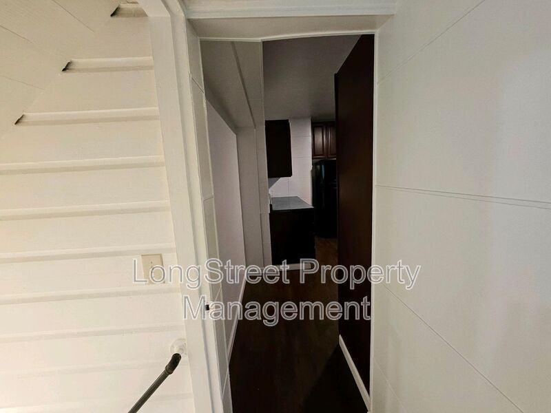 634 Sw Grant St #1 - Photo 7 of 26