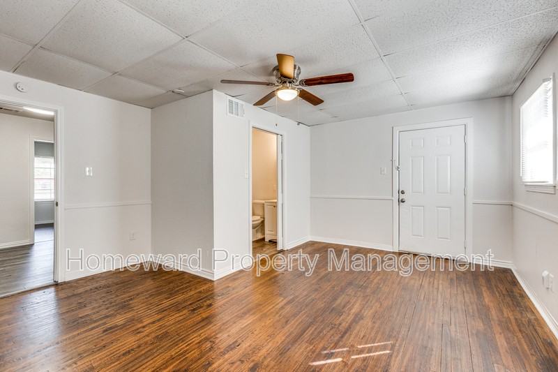 4256 Standish Rd - Photo 4 of 13