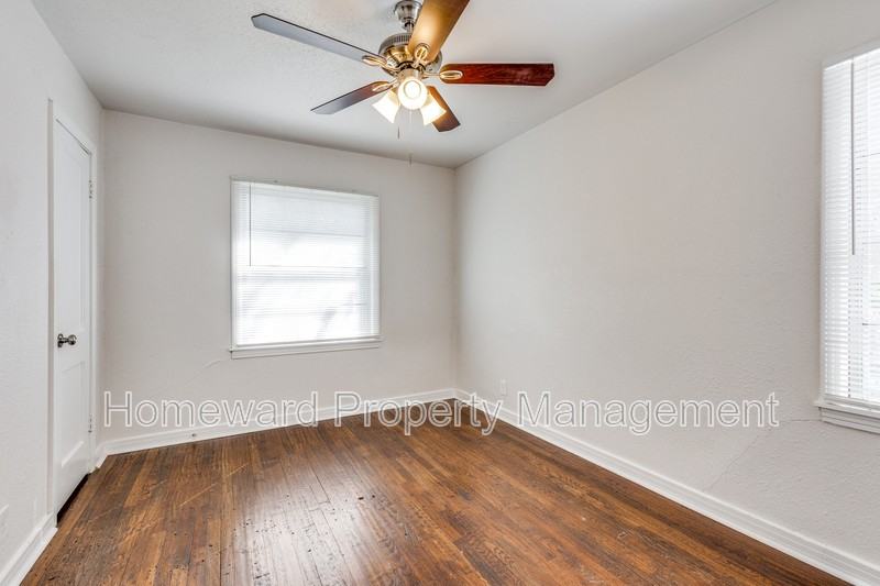 4256 Standish Rd - Photo 7 of 13