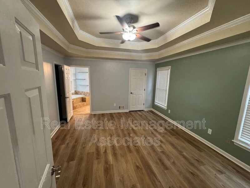 129 Wagon Wheel Cir - Photo 6 of 14