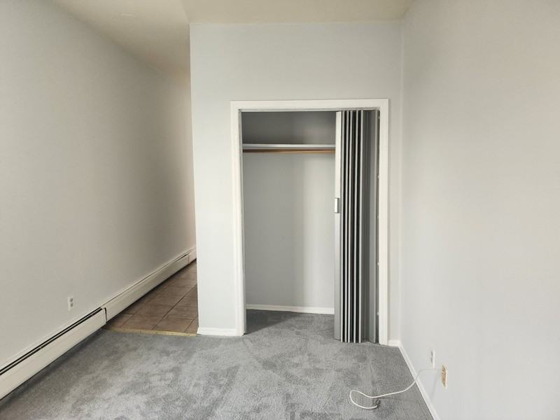 210 Main St - Photo 4 of 6