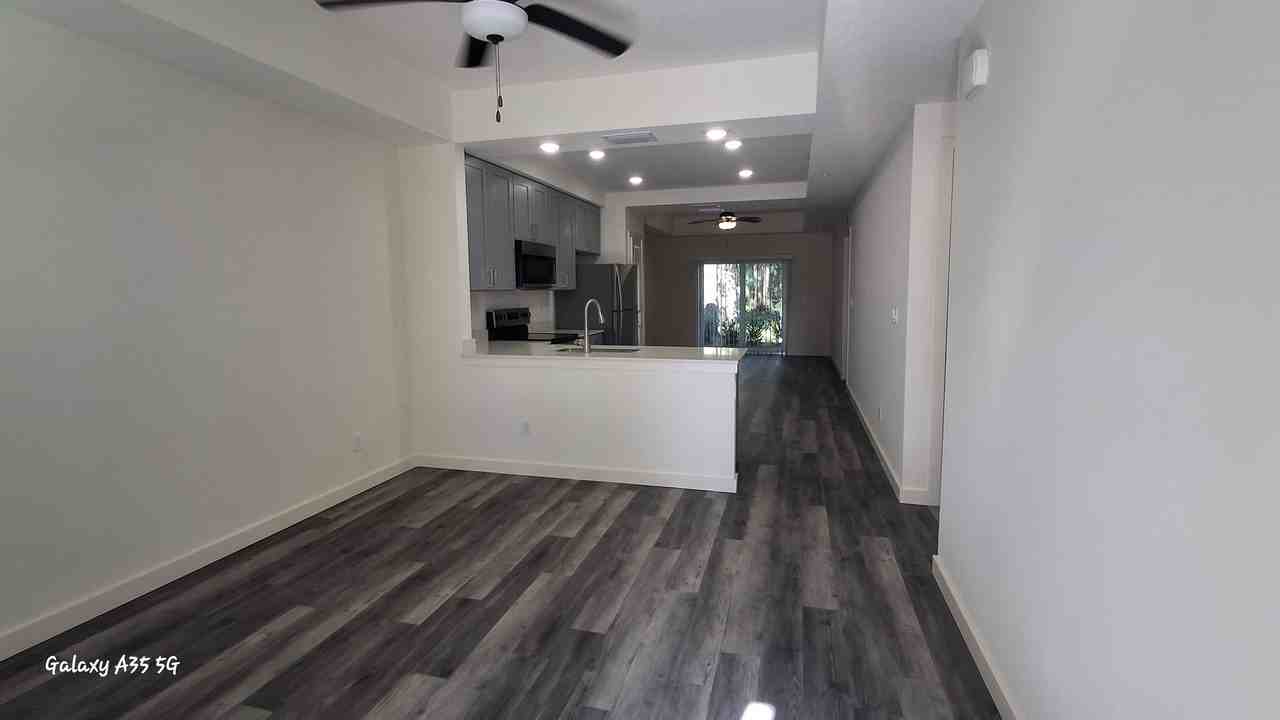 3162 Oleander Ave - Photo 2 of 16