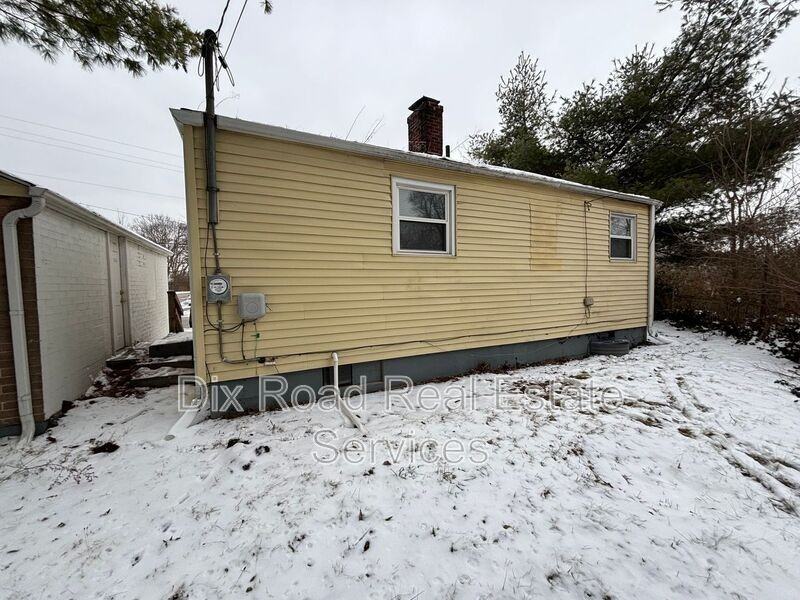 636 Wampler Ave - Photo 3 of 26