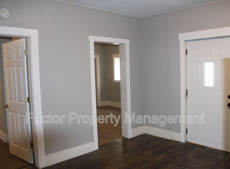 510 N 4th St - Photo 2 of 13