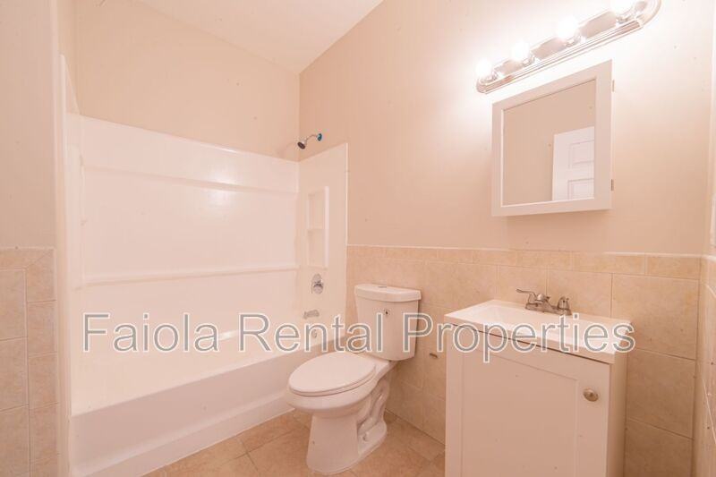 112 High St N #C2 - Photo 6 of 7